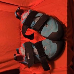 Scarpa Force V Rock Climbing (38)